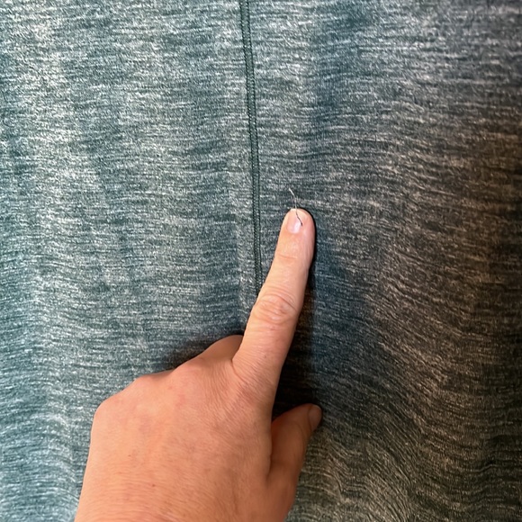 Lululemon shirt - Picture 4 of 5